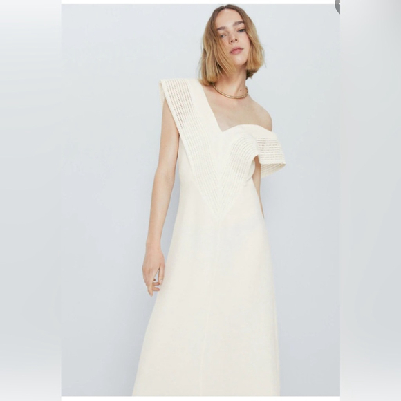 massimo dutti Cream Maxi Dress wirh wide collar - Picture 2 of 8